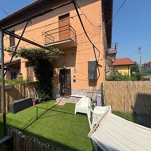 Appartamento Casa In Corte Con Ampio Spazio All’aperto, Casatenovo